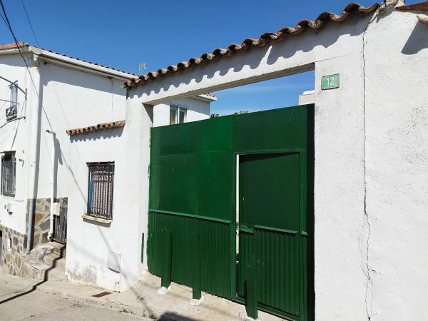 Terreno en calle Hiedra, 12