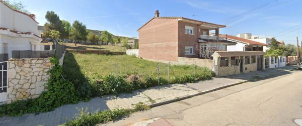 Terreno en calle de los Olivos, 17