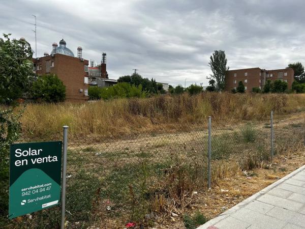 Terreno en calle Santa Rosa, 5