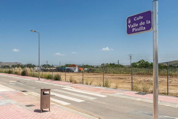 Terreno en calle del Valle de la Pinilla