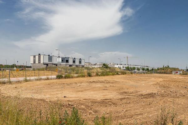 Terreno en calle del Valle de la Pinilla