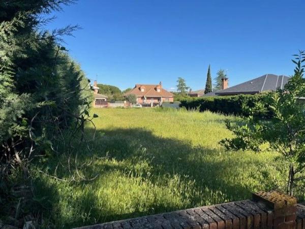 Terreno en calle Cuenca, 17