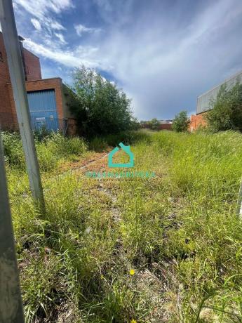 Terreno en calle Álamo