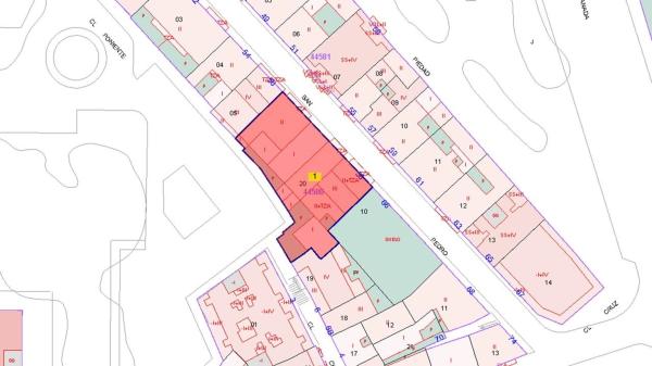 Terreno en calle de San Pedro