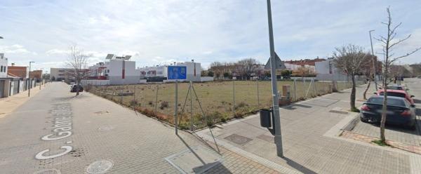 Terreno en calle Gabriela Mistral, 38