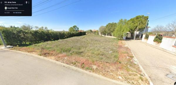 Terreno en calle de las Torres, 14