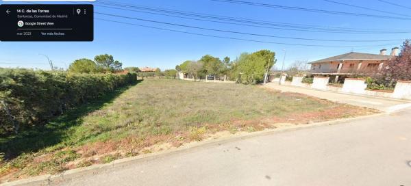 Terreno en calle de las Torres, 14