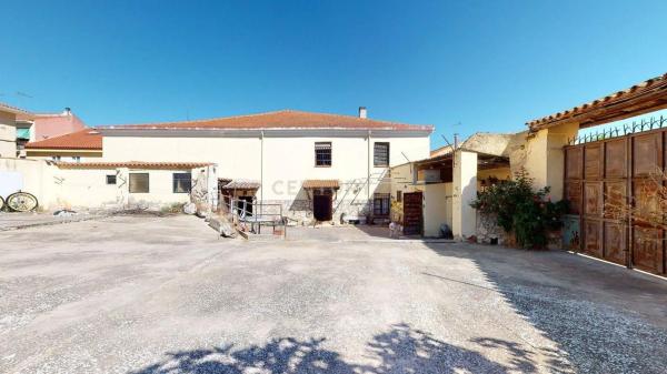 Terreno en plaza Mayor