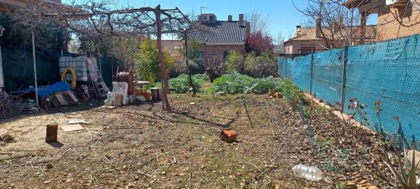 Terreno en calle Ávila, 8