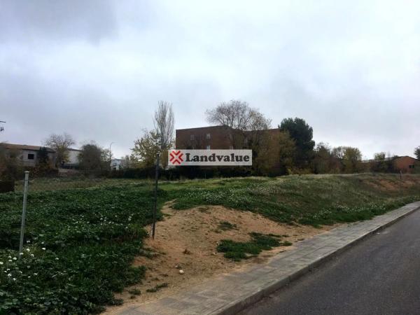 Terreno en calle Santa Rosa, 5