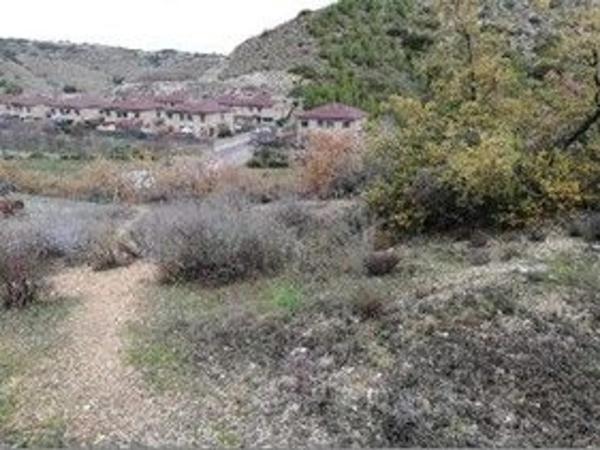Terreno en calle Madreselva