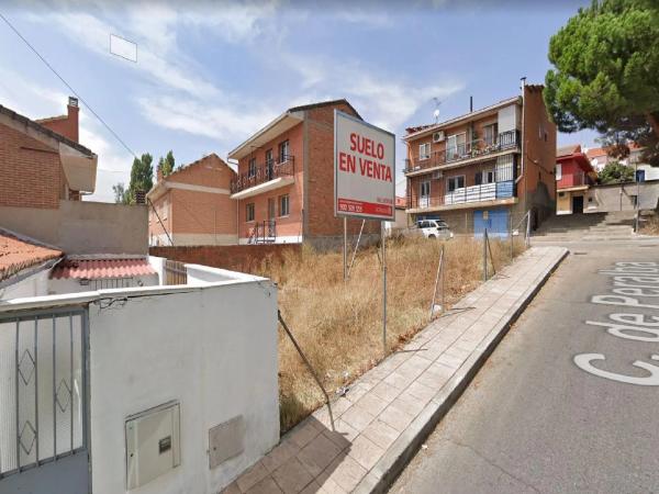 Terreno en calle de Peralba
