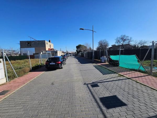 Terreno en calle Lavanda