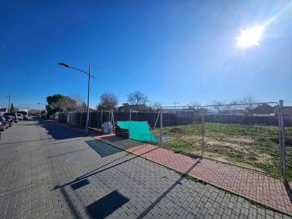 Terreno en calle Lavanda