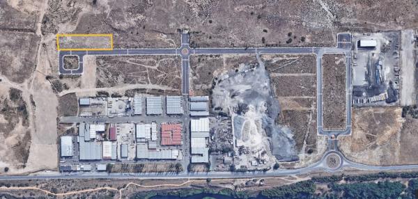 Terreno en avenida los Cantillos, 18