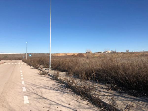 Terreno en avenida los Cantillos, 18