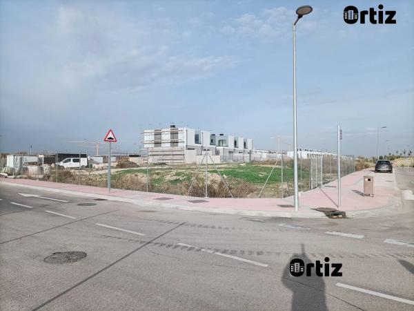 Terreno en calle del Valle de la Pinilla