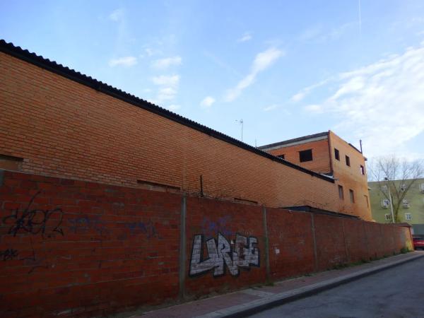 Terreno en calle de Antonio Gaudí