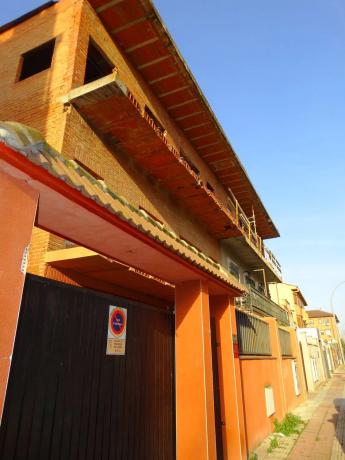 Terreno en calle de Antonio Gaudí