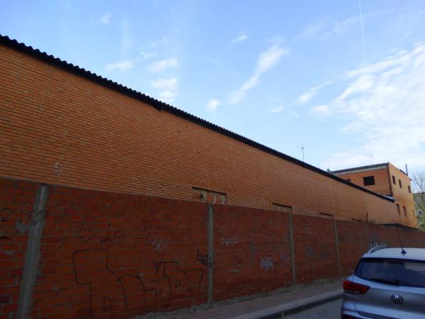 Terreno en calle de Antonio Gaudí