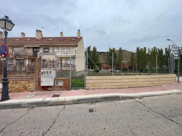 Terreno en paseo de Pereda, 17 e