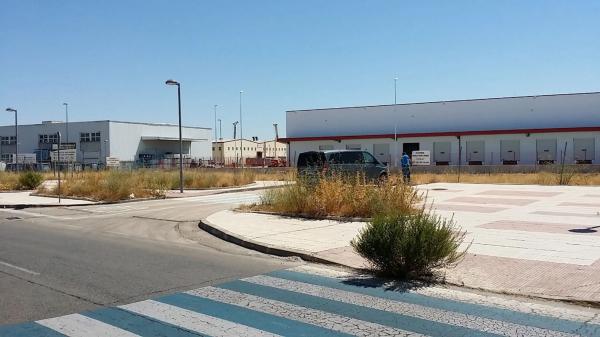 Terreno en poligono p. rep ua-2 pque.tec.sec.5, 22