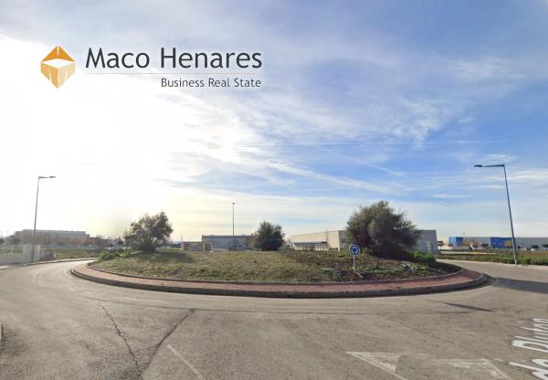 Terreno en calle de Plutón, 11