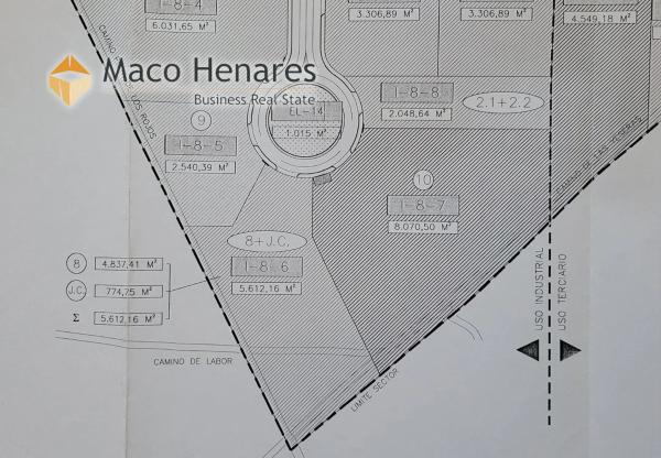 Terreno en calle de Plutón, 11