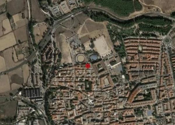 Terreno en avenida de los Toreros