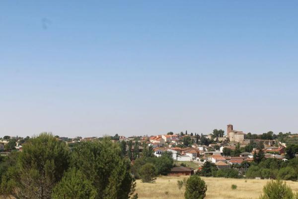 Terreno en sitio tras de las torres