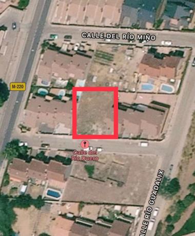 Terreno en calle Río Duero, 7