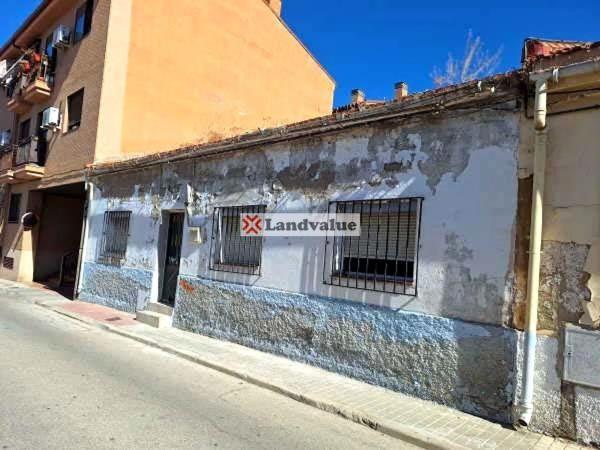 Terreno en calle de Madrid, 6