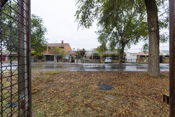 Terreno en Torres de la Alameda