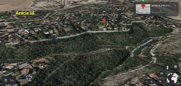 Terreno en calle Acacia, 16