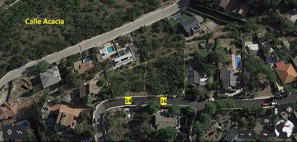 Terreno en calle Acacia, 16