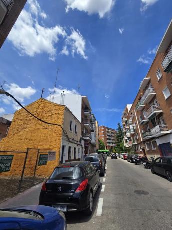 Terreno en calle de Ramón Serrano