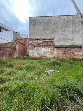 Terreno en plaza del Baile