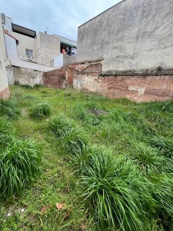 Terreno en plaza del Baile