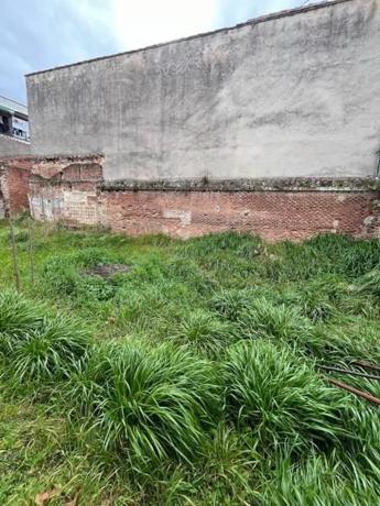 Terreno en plaza del Baile