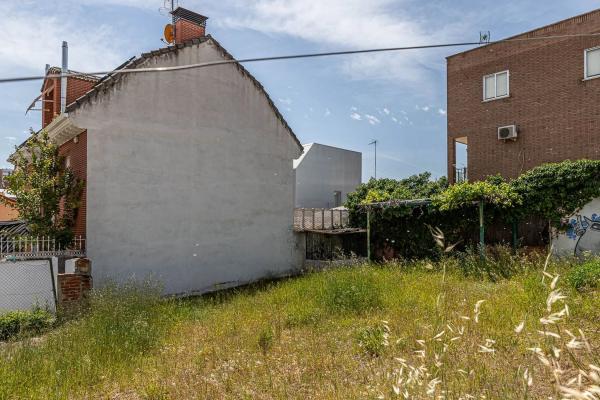 Terreno en calle de Pegaso