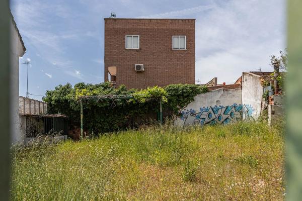 Terreno en calle de Pegaso