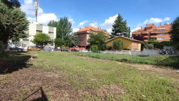 Terreno en calle del Santo Ángel, 104