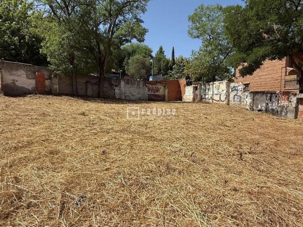 Terreno en calle de Emerenciana Zurilla