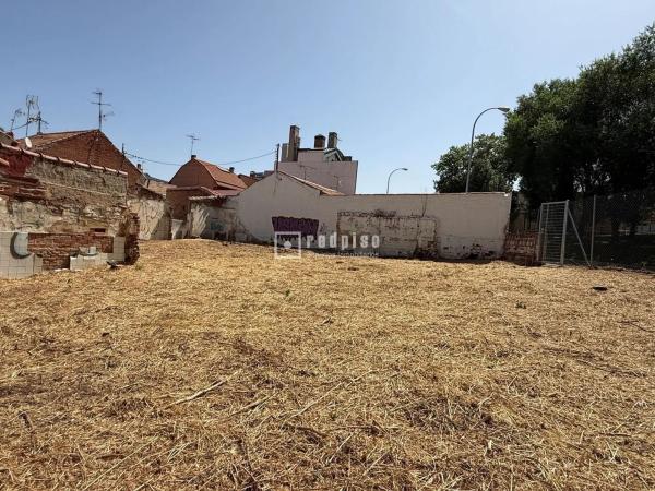 Terreno en calle de Emerenciana Zurilla