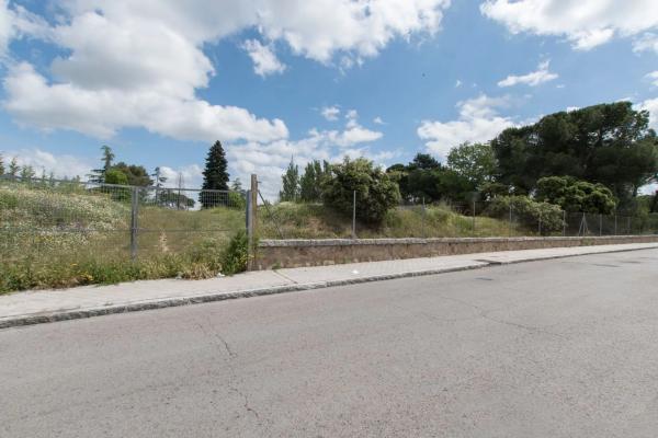 Terreno en calle Gobelas