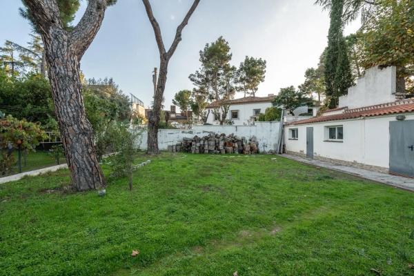 Terreno en Barrio Aravaca