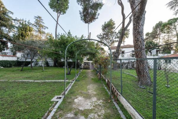 Terreno en Barrio Aravaca