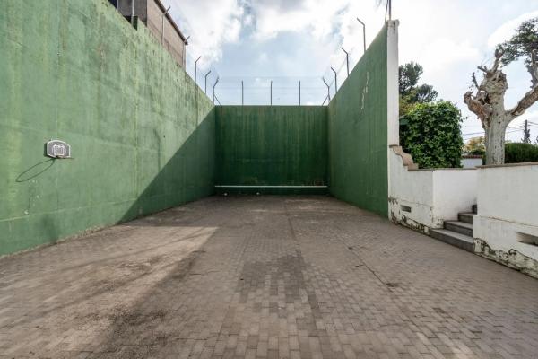 Terreno en Barrio Aravaca