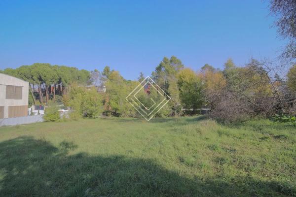 Terreno en avenida de Miraflores