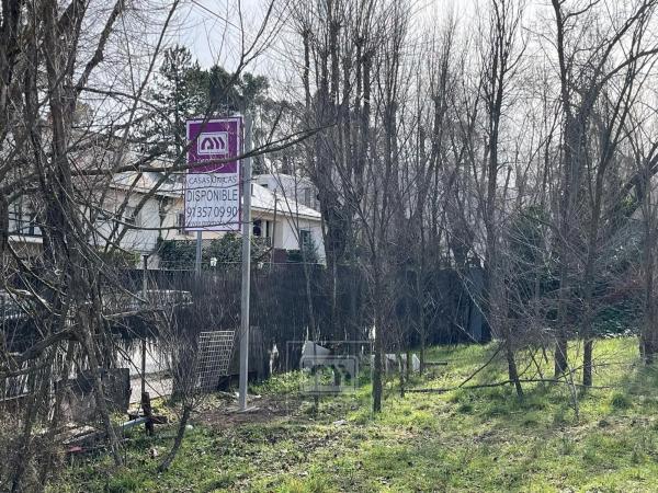 Terreno en avenida de Miraflores